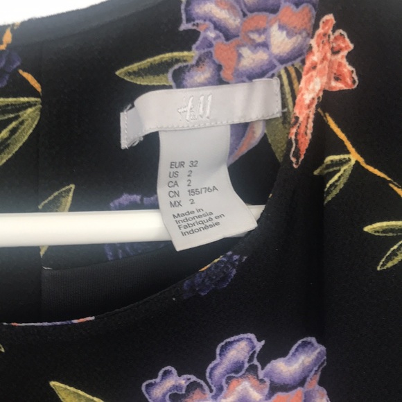 H&M Floral dress - Picture 2 of 4